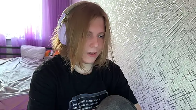 Snapshot of Hirtay chatting on June 9, 2026, 5:03 pm Hirtay online show from June 9, 2026, 5:03 pm
