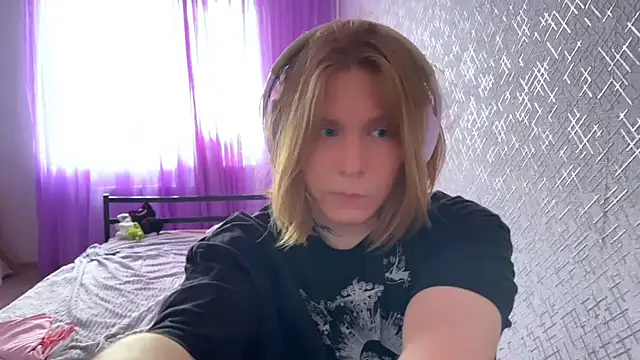 Snapshot of Hirtay chatting on July 6, 2026, 2:35 pm Hirtay online show from July 6, 2026, 2:35 pm