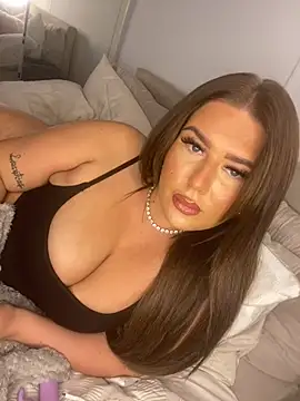 SofiagreenUK online show from June 10, 2026, 12:45 am