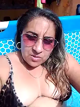 Antoniasweet online show from June 20, 2026, 2:00 pm