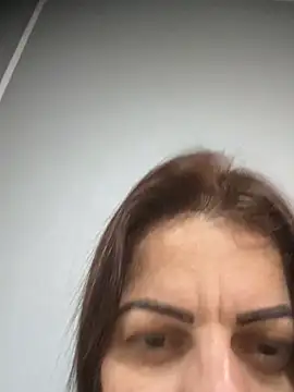 Snapshot of sweet_milenaa chatting on May 18, 2026, 2:33 pm sweet milenaa online show from May 18, 2026, 2:33 pm