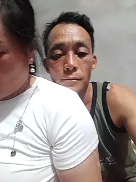 myle-couple22 online show from May 17, 2026, 4:07 pm