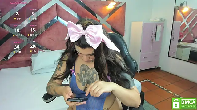 Snapshot of MiaInk_ chatting on June 11, 2026, 7:22 pm MiaInk online show from June 11, 2026, 7:22 pm