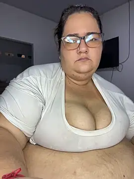 Snapshot of marianacooper1234 chatting on June 12, 2026, 3:54 pm marianacooper1234 online show from June 12, 2026, 3:54 pm