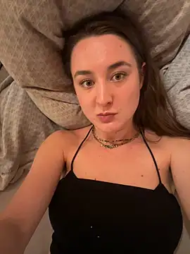 ZaylaDreams online show from June 5, 2026, 7:41 pm