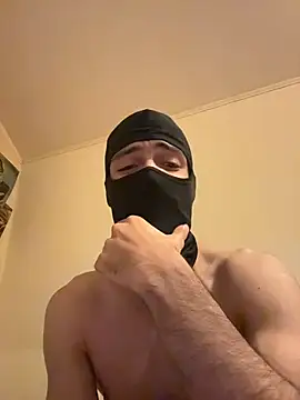 Snapshot of Z-man- chatting on May 12, 2026, 1:13 am Z-man- online show from May 12, 2026, 1:13 am