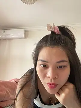 Snapshot of Lucky_xiao chatting on May 20, 2026, 1:02 am Lucky xiao online show from May 20, 2026, 1:02 am