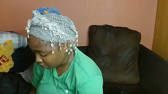 African Busty online show from June 5, 2026, 9:59 am