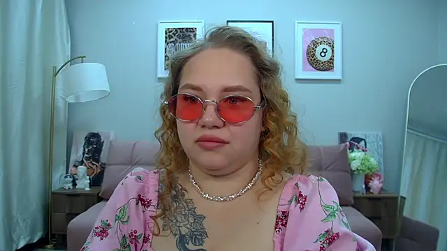 DianaKristol online show from June 27, 2026, 6:14 pm