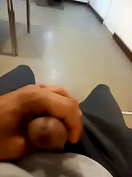 guyswithhardcock online show from May 27, 2026, 8:38 pm