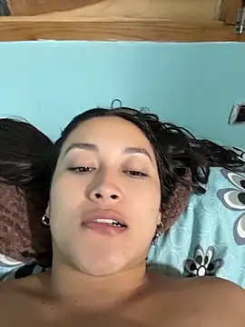 Tatiana123  online show from May 27, 2026, 4:31 am