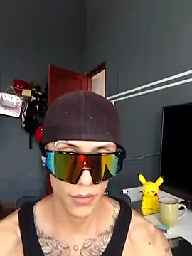 maxwell crazy1 online show from May 24, 2026, 5:24 pm