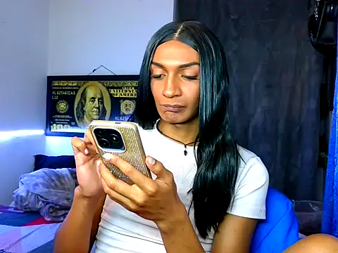Alexxasexy online show from May 19, 2026, 1:56 am