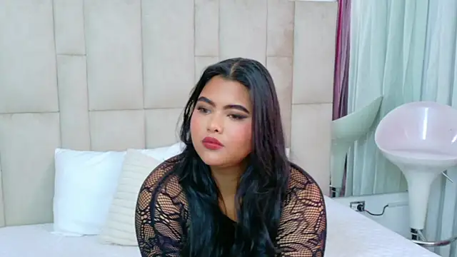 Snapshot of SophiaCollinss chatting on June 29, 2026, 8:08 pm SophiaCollinss online show from June 29, 2026, 8:08 pm