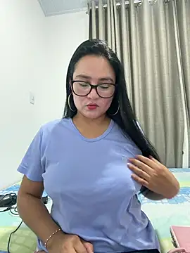 Snapshot of rousee69_ chatting on July 1, 2026, 3:18 am rousee69 online show from July 1, 2026, 3:18 am