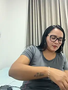 Snapshot of rousee69_ chatting on June 14, 2026, 5:19 am rousee69 online show from June 14, 2026, 5:19 am