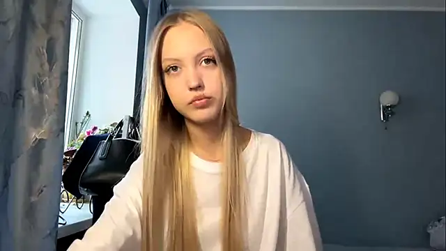 NievesHackey online show from June 9, 2026, 1:34 pm