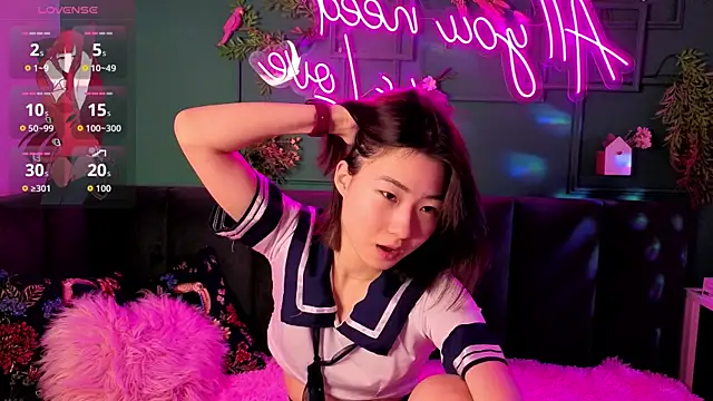Snapshot of Runi_Asian chatting on June 12, 2026, 1:03 am Runi Asian online show from June 12, 2026, 1:03 am