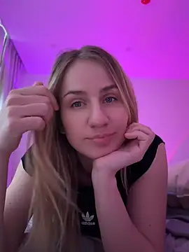 Snapshot of AnnaMist_ chatting on May 23, 2026, 6:45 am AnnaMist online show from May 23, 2026, 6:45 am