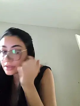 fernanda hoot online show from May 18, 2026, 6:23 pm