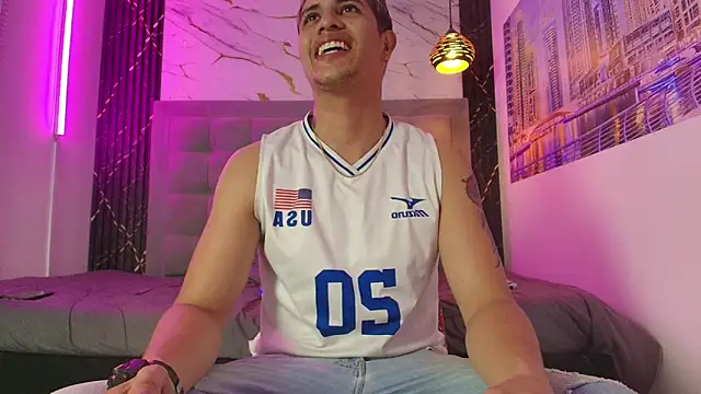 dominic connor online show from June 13, 2026, 3:37 am