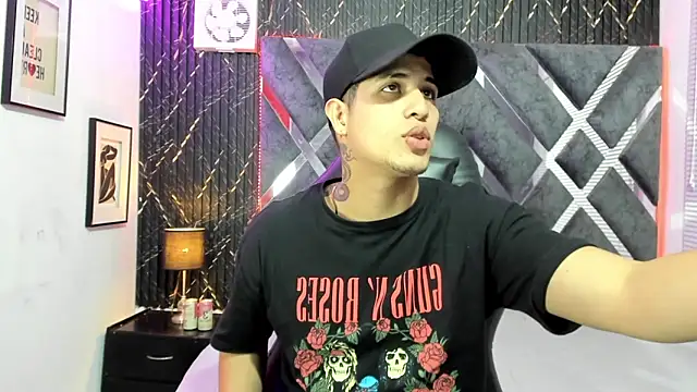 dominic connor online show from June 15, 2026, 3:29 am