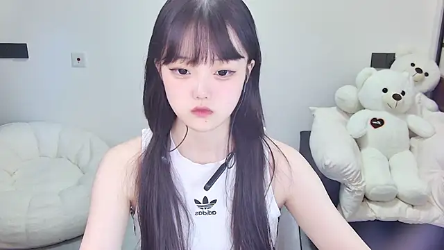 Evil-Bunny007 online show from June 19, 2026, 12:44 pm