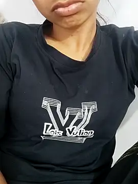 sexy rubina89 online show from May 24, 2026, 4:23 am