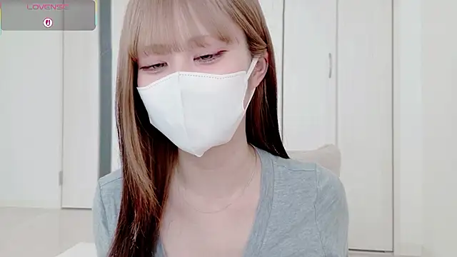 mia-chan3 online show from July 8, 2026, 6:25 am