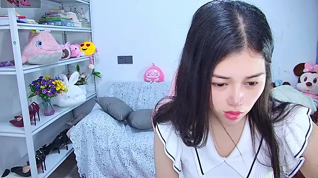 Snapshot of QinQin-888 chatting on June 14, 2026, 11:06 pm QinQin-888 online show from June 14, 2026, 11:06 pm