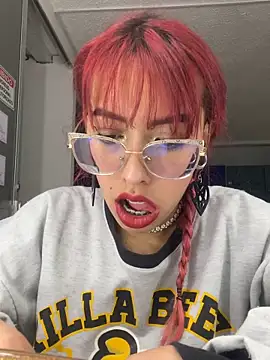 MeraSecretXXX online show from June 8, 2026, 1:33 pm
