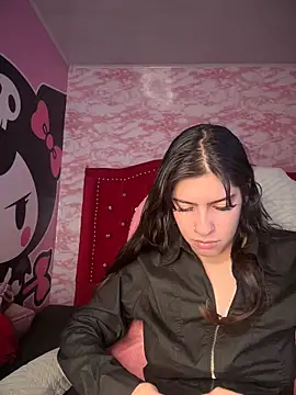 Stefany LS online show from June 4, 2026, 1:27 pm