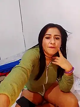 Scarlet 01  online show from May 24, 2026, 10:53 pm