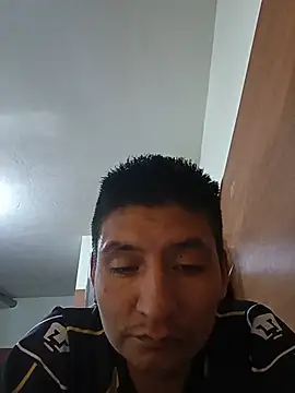 Snapshot of Eugeniosor chatting on May 21, 2026, 11:24 pm Eugeniosor online show from May 21, 2026, 11:24 pm