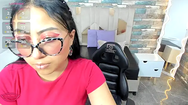 Amhira Tay online show from July 4, 2026, 7:18 pm