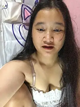 Ninaa01 online show from May 22, 2026, 2:59 pm