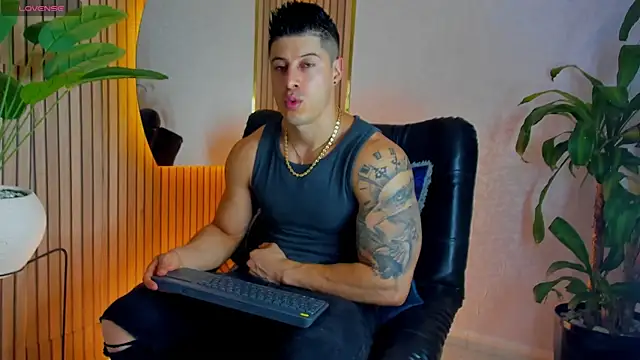 lukas green11 online show from June 15, 2026, 10:53 pm