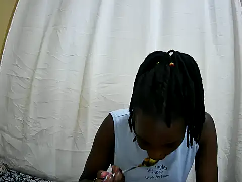 pritty amber online show from June 17, 2026, 12:21 am