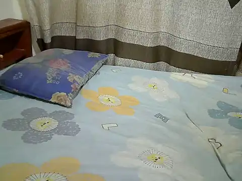 sweet pie5 online show from June 26, 2026, 11:32 pm