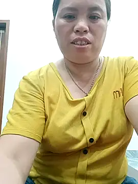 Snapshot of -Yeyi- chatting on July 1, 2026, 3:23 pm -Yeyi- online show from July 1, 2026, 3:23 pm