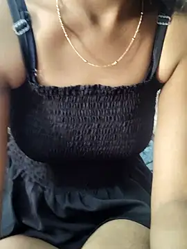 Hot Rozy online show from May 30, 2026, 10:43 am