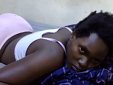 pretty leila1 online show from June 27, 2026, 12:22 pm