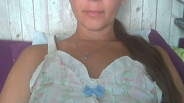 Bella--White online show from July 12, 2026, 6:36 am