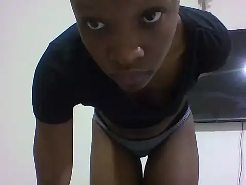 Snapshot of Blushkitten chatting on June 13, 2026, 9:13 pm Blushkitten online show from June 13, 2026, 9:13 pm