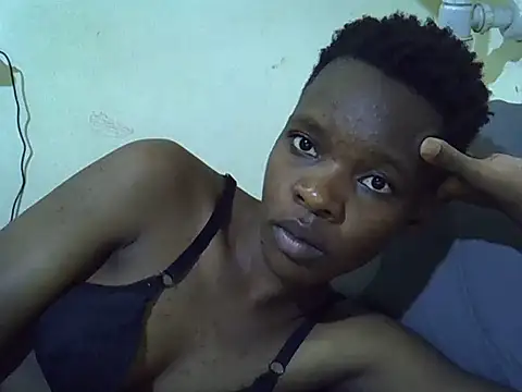 Snapshot of slender_queen15 chatting on June 19, 2026, 9:26 am slender queen15 online show from June 19, 2026, 9:26 am
