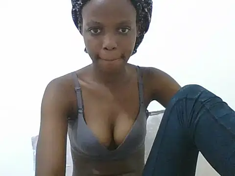 chickcute12 online show from June 14, 2026, 1:12 pm