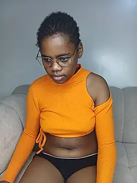 Snapshot of softglamqueen chatting on June 30, 2026, 3:28 am softglamqueen online show from June 30, 2026, 3:28 am