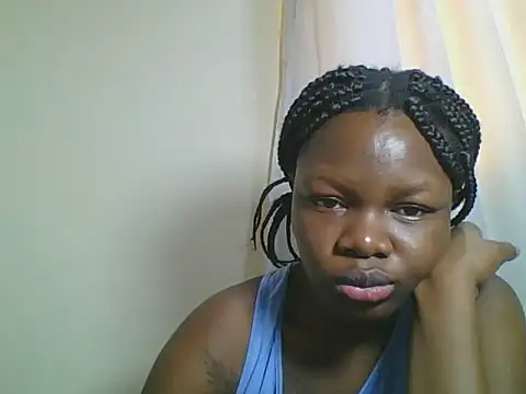 Sweetgal2025 online show from June 13, 2026, 7:17 am