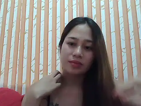 urcherryasian online show from May 16, 2026, 3:22 pm