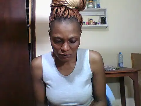 Ebonyqueen4 online show from June 4, 2026, 6:40 am